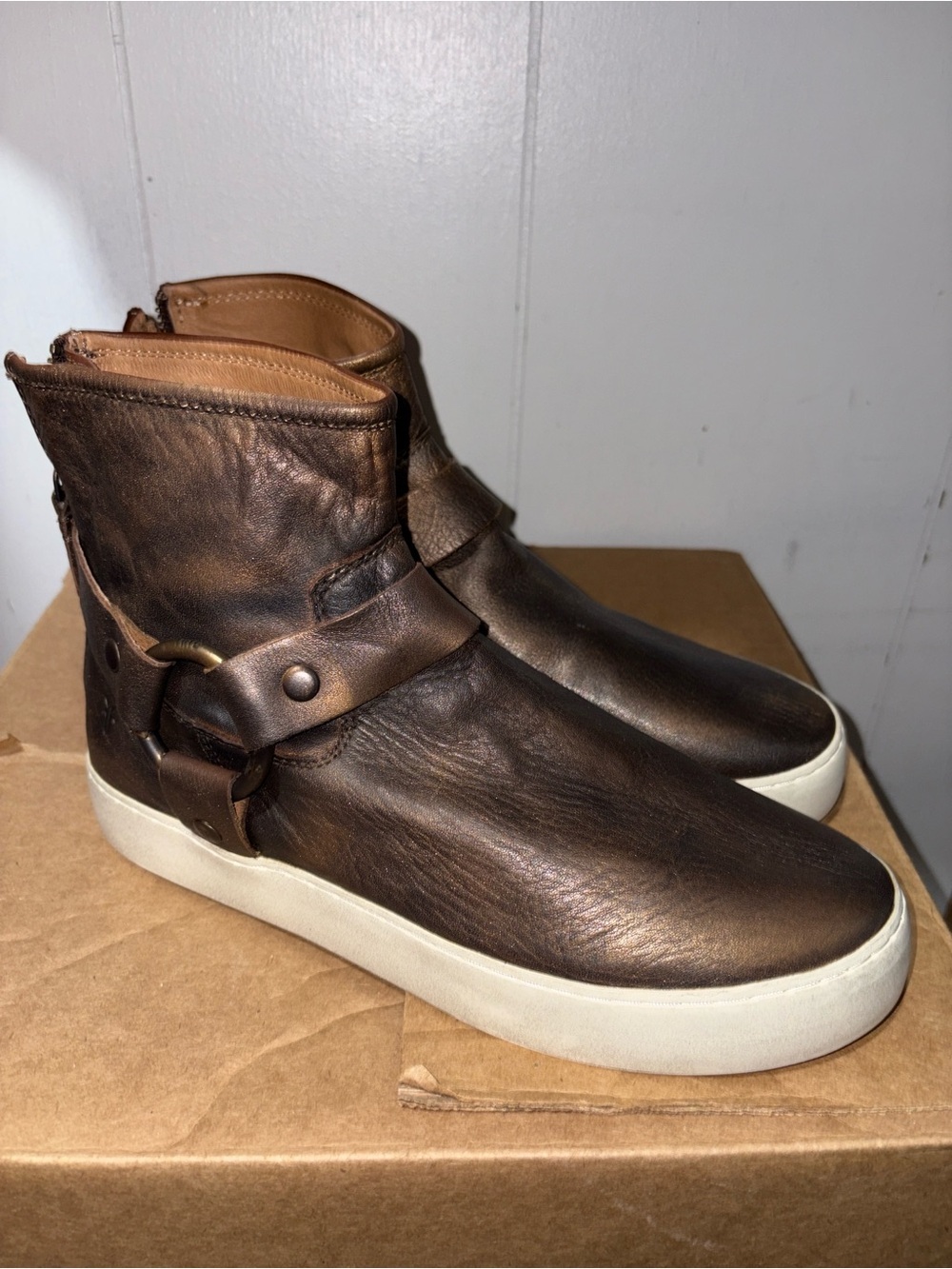 Women’s Bronze Leather High-Top boots size 8.5M